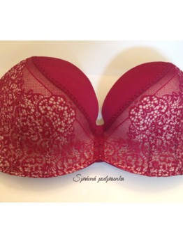 Wonderbra Ultimate Strapless VIN 